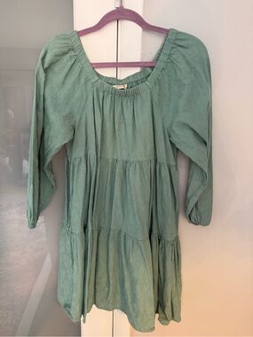 Universal Thread Mint Green Tiered off the shoulder dress with pockets